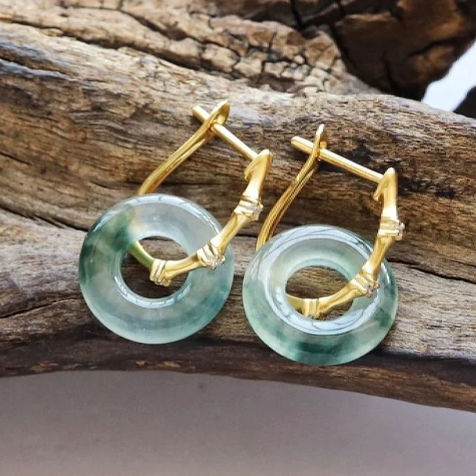Charming Earring for Any Occasion