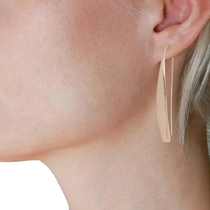 Elegant Gold Earring for Every Occasion