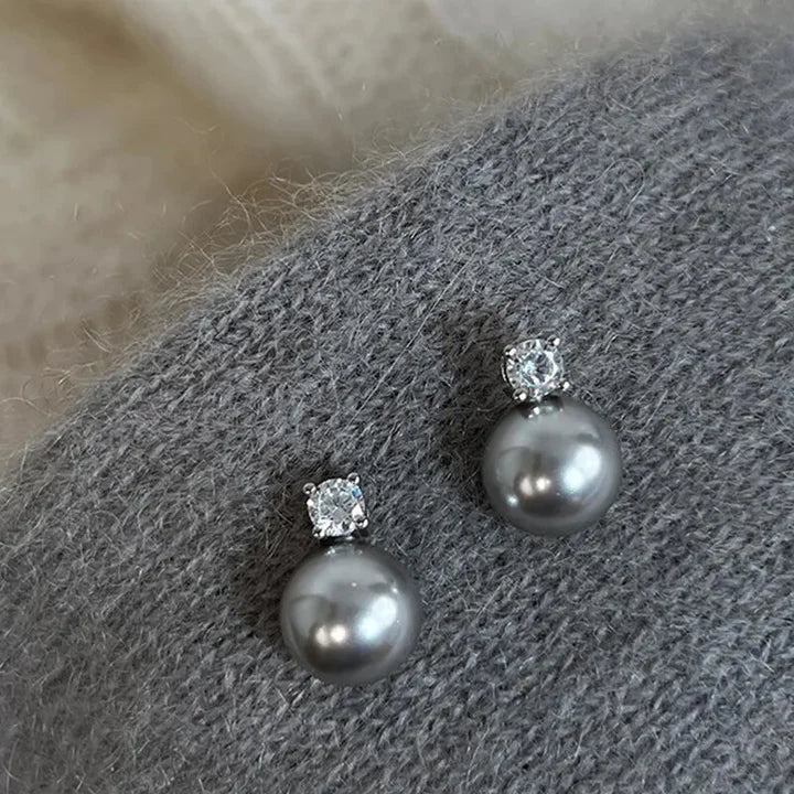 Charming Pearl Earring for Any Occasion