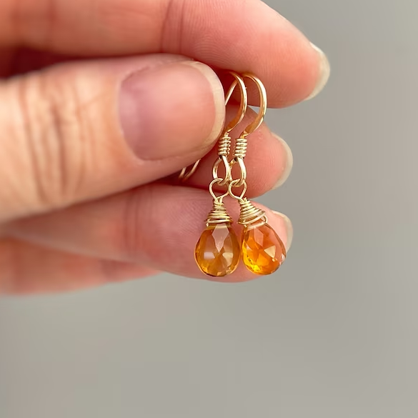 Stunning Gold Earring for Daily Wear