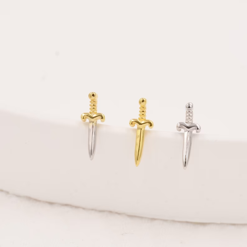 Charming Earring for Any Occasion