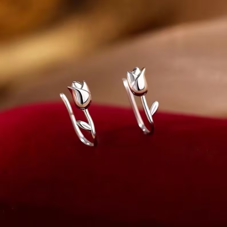 Delicate Artisan Silver Earring