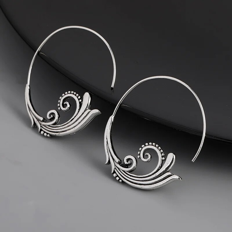 Beautiful Silver Earring with Unique Style
