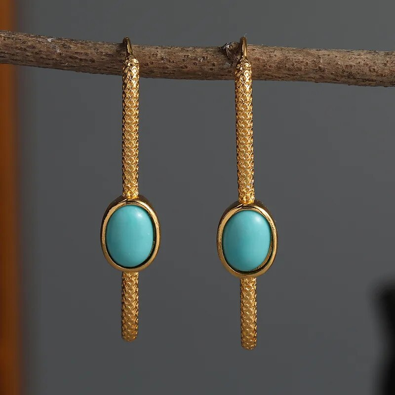 Stunning Gold Earring for Daily Wear