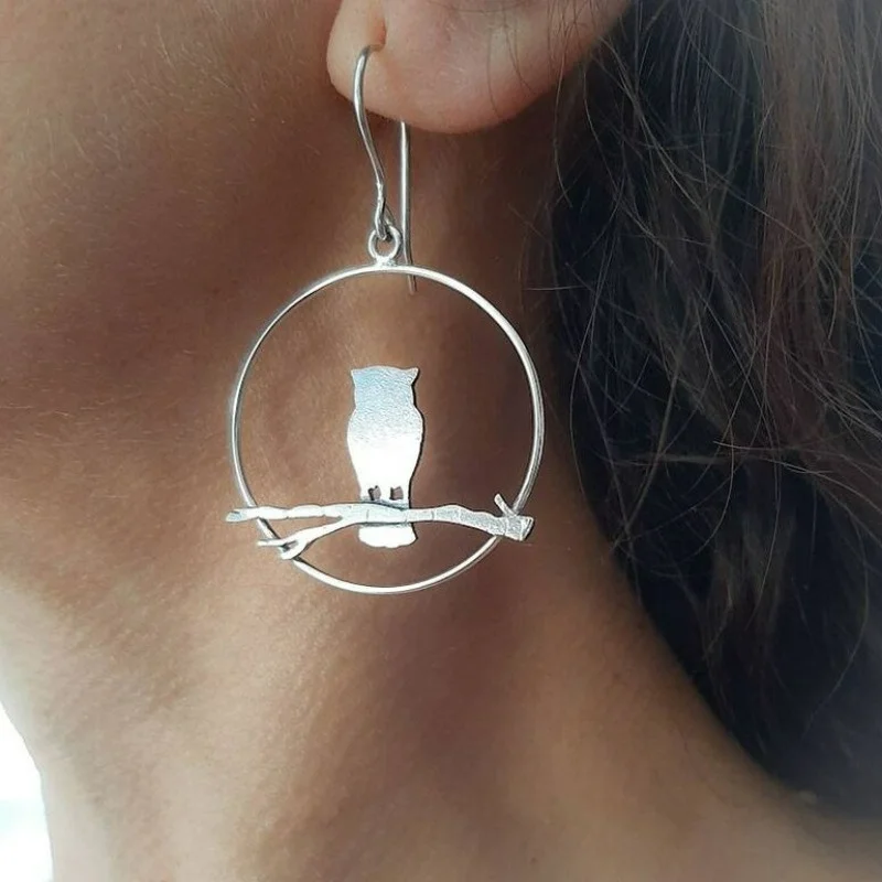 Charming Earring for Any Occasion