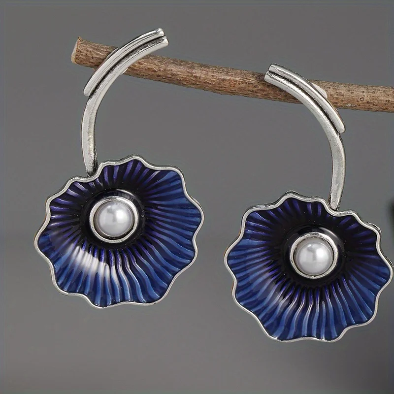 Romantic Pearl Earring for Special Moments
