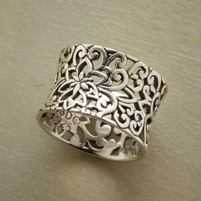 Stunning Ring for Daily Wear