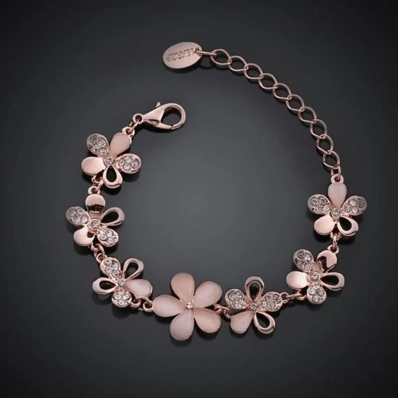 Romantic Bracelet for Special Moments