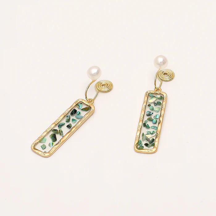 Vintage Handmade Gold Earring