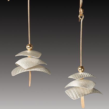 Romantic Silver Earring for Special Moments