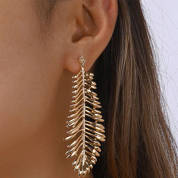 Stunning Gold Earring for Daily Wear