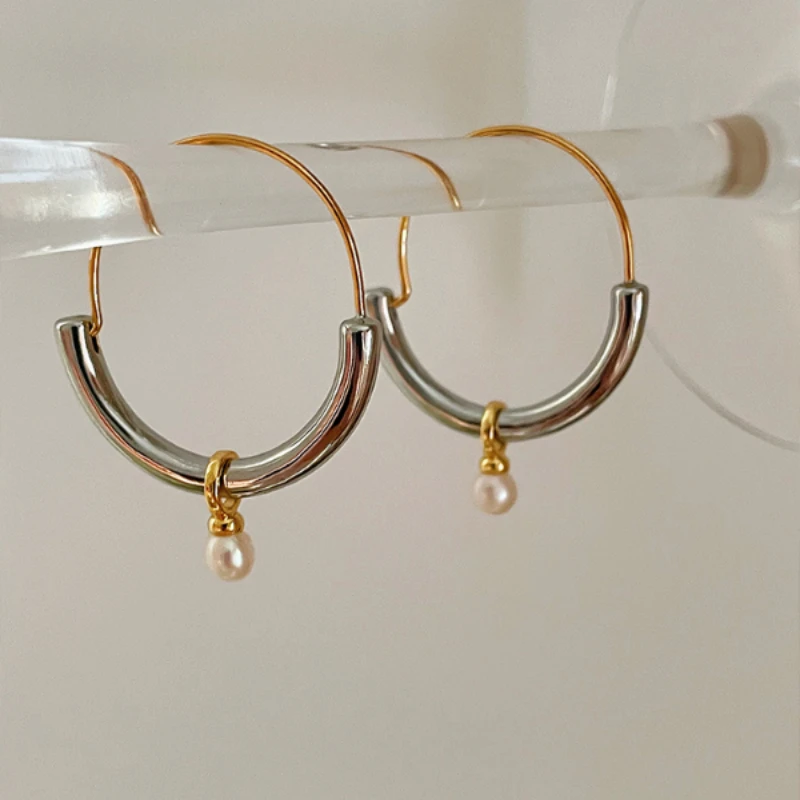 Elegant Gold Earring for Every Occasion