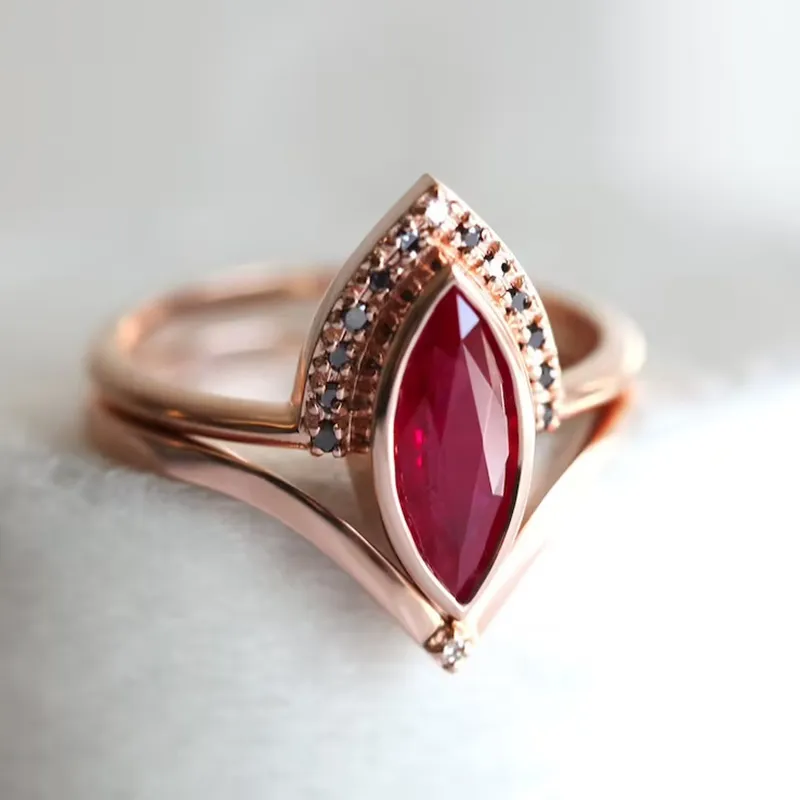 Romantic Gold Ring for Special Moments