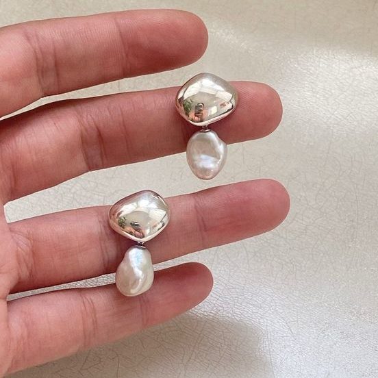 Beautiful Earring with Unique Style