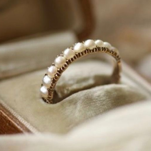 Classic Pearl Ring with Timeless Appeal