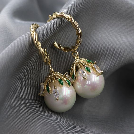 Elegant Pearl Earring for Every Occasion