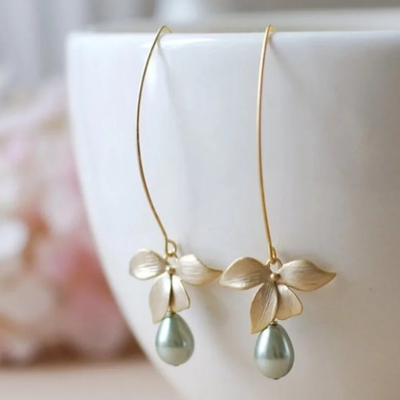 Stunning Pearl Earring for Daily Wear