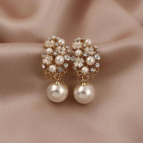 Romantic Pearl Earring for Special Moments