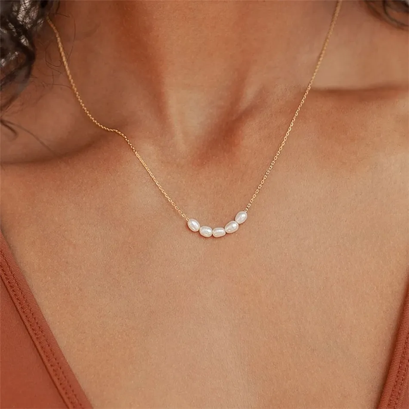 Stunning Gold Necklace for Daily Wear