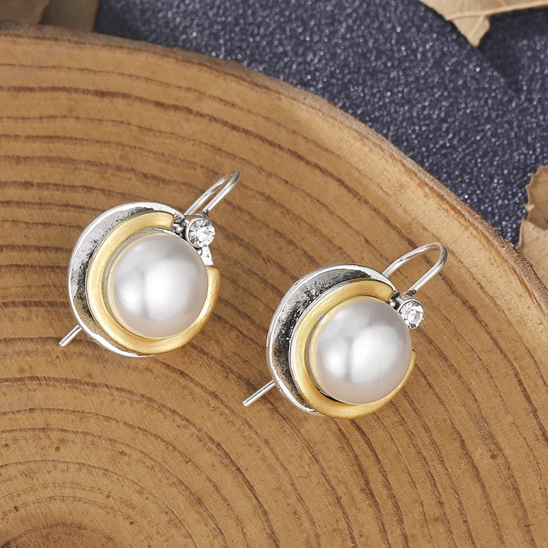 Classic Pearl Earring with Timeless Appeal