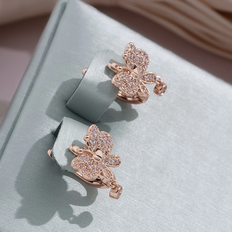 Stunning Gold Earring for Daily Wear