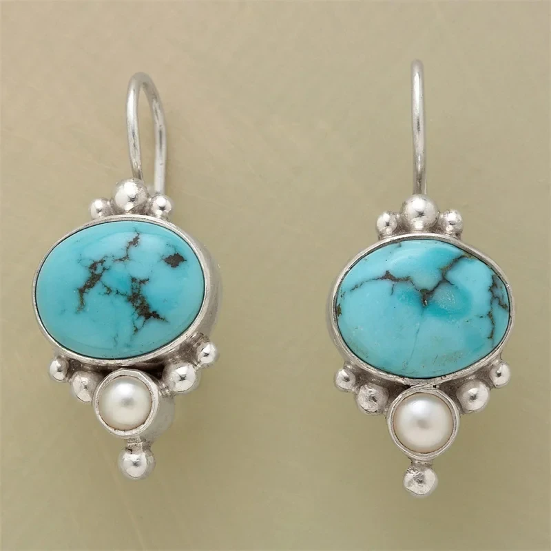 Romantic Pearl Earring for Special Moments