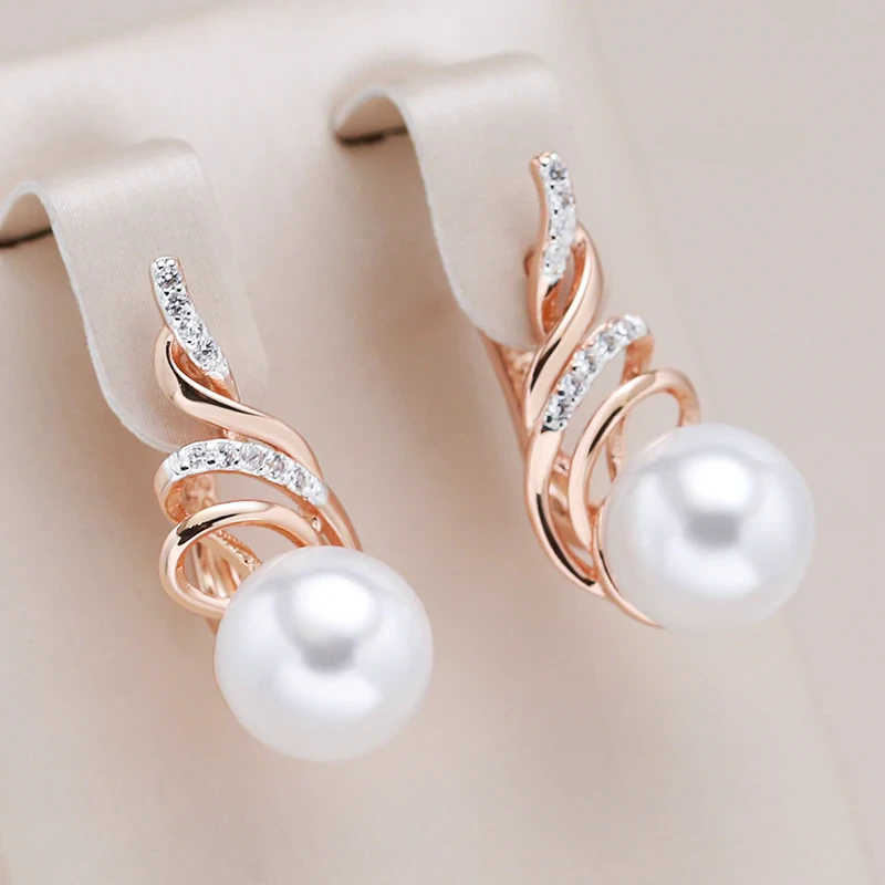 Charming Pearl Earring for Any Occasion