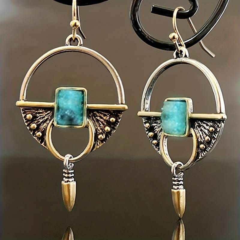 Beautiful Gold Earring with Unique Style