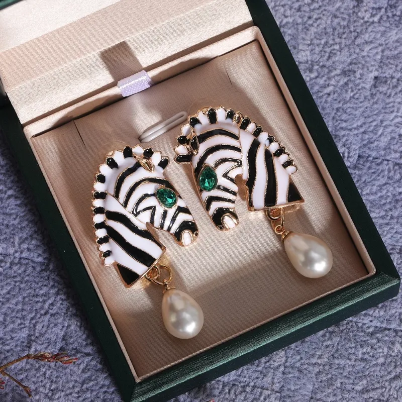 Vintage Handmade Pearl Earring