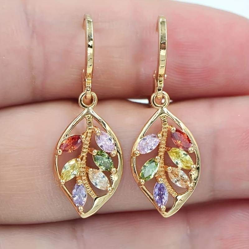 Romantic Gold Earring for Special Moments