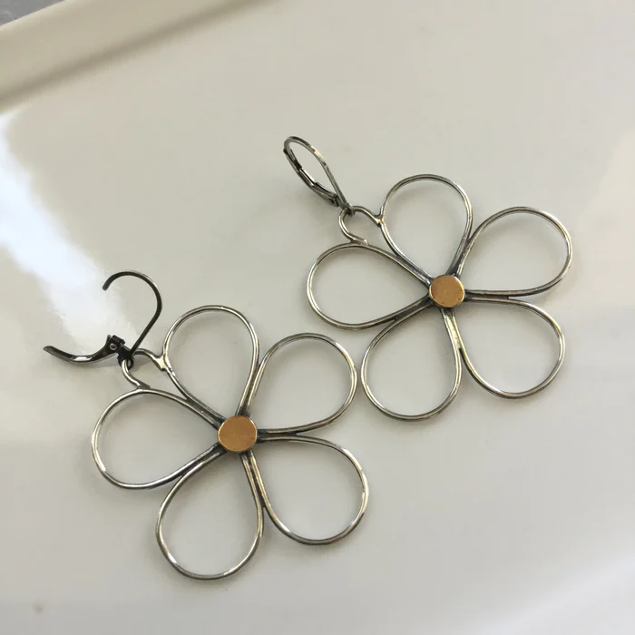 Romantic Silver Earring for Special Moments