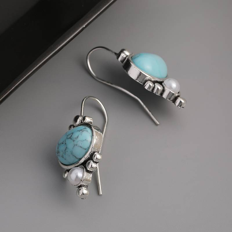 Stunning Pearl Earring for Daily Wear