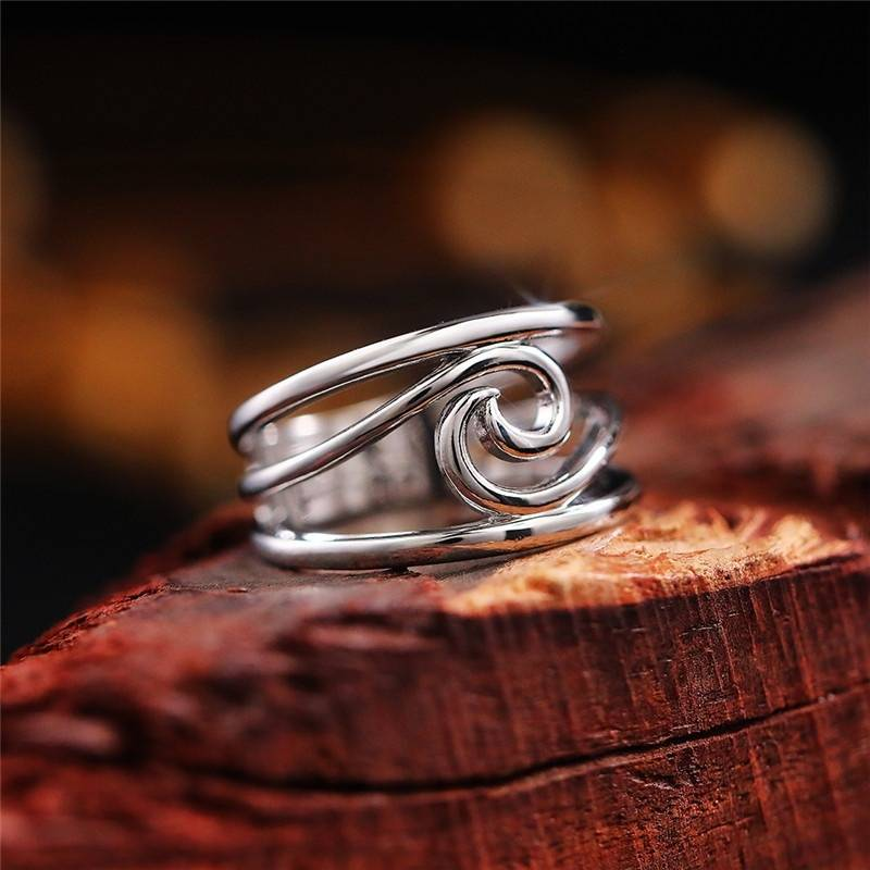 Romantic Silver Ring for Special Moments
