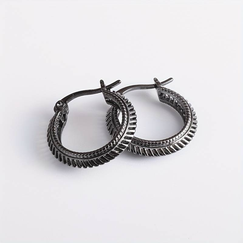 Romantic Silver Earring for Special Moments
