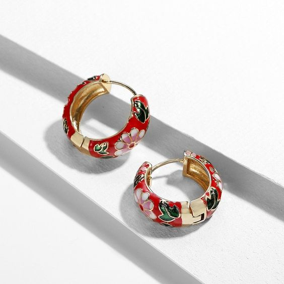 Charming Earring for Any Occasion
