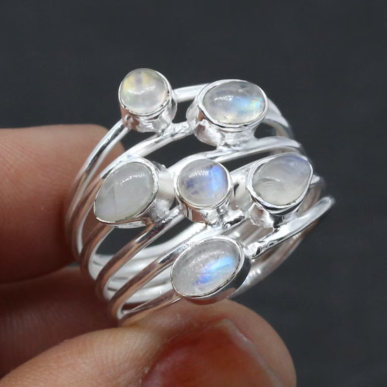 Classic Silver Ring with Timeless Appeal