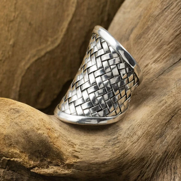 Romantic Silver Ring for Special Moments
