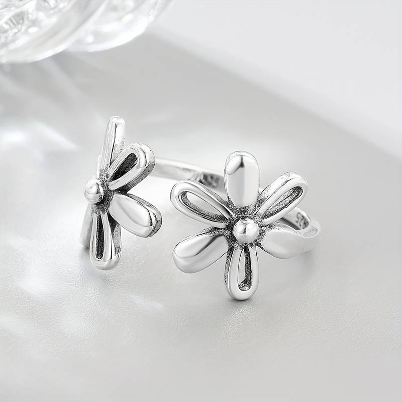 Romantic Silver Ring for Special Moments