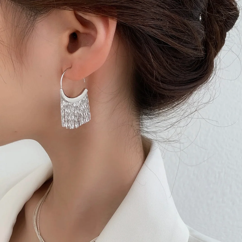 Elegant Silver Earring for Every Occasion