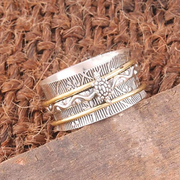 Charming Silver Ring for Any Occasion