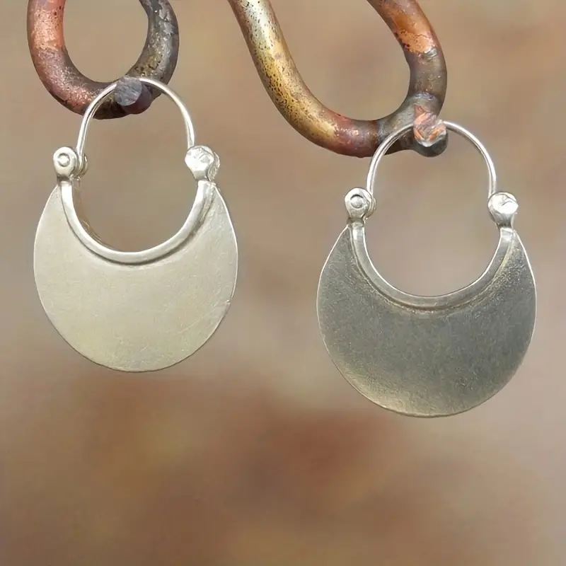 Romantic Silver Earring for Special Moments