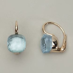 Stunning Gold Earring for Daily Wear