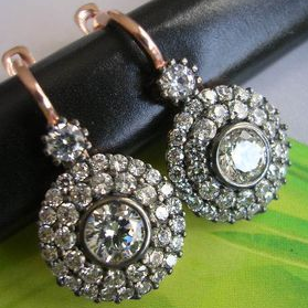 Romantic Earring for Special Moments