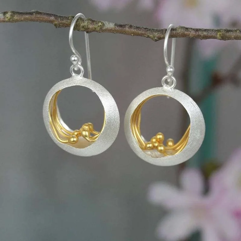 Stunning Gold Earring for Daily Wear