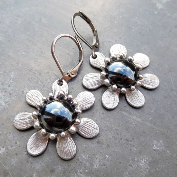 Classic Earring with Timeless Appeal
