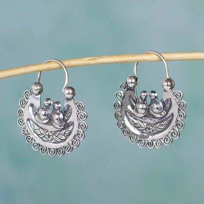 Romantic Silver Earring for Special Moments