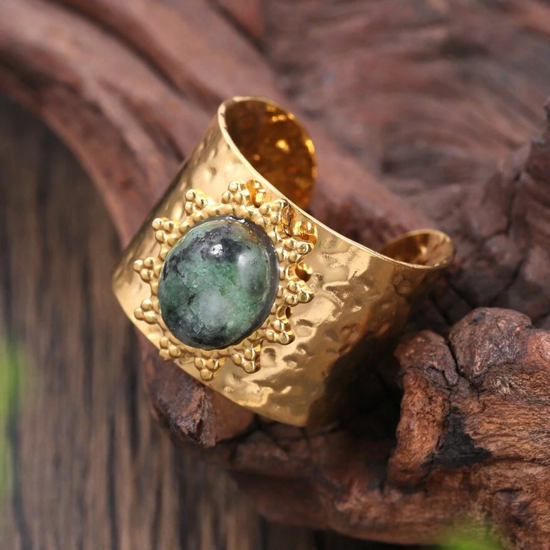 Romantic Gold Ring for Special Moments