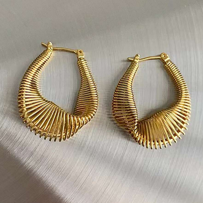 Beautiful Gold Earring with Unique Style