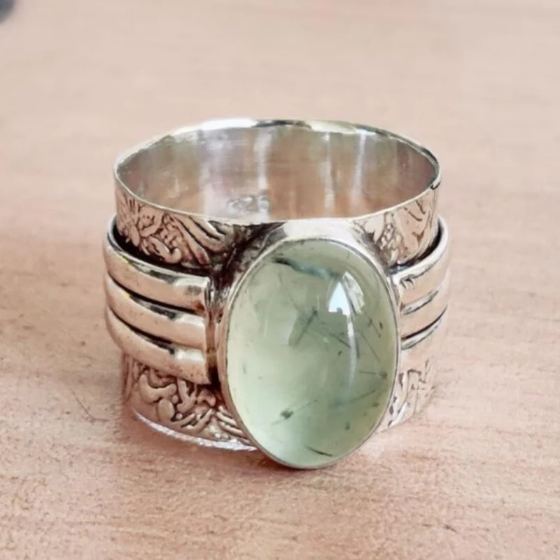 Charming Silver Ring for Any Occasion