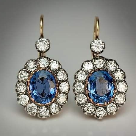 Romantic Earring for Special Moments